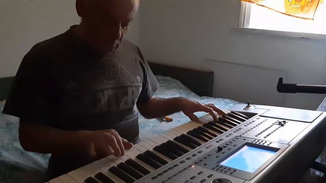 Бегу к своей мечте(авторская музыка) смотреть онлайн