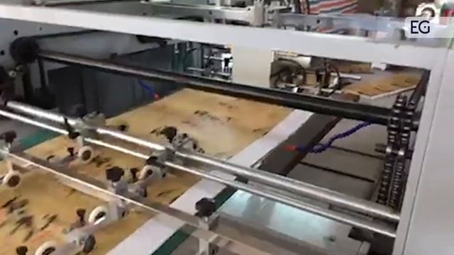 Станок для ламинирования бумаги SFM-1500 смотреть онлайн