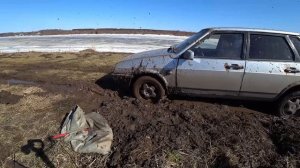 как выехать из грязи без помощи?.Я опробовал...