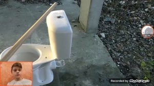 Натрий в унитаз что будет???