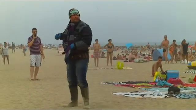 Looking For The Flashmob Intruder [LJB]