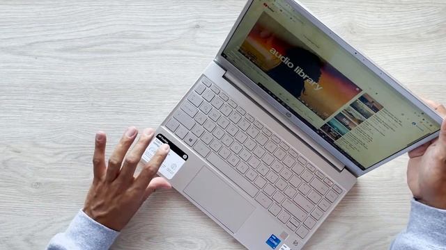 HP PAVILION 13 11a GEN de INTEL: Revisión en Español смотреть онлайн
