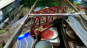 Движение поездов на макете