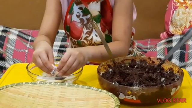 Rebecca's munchkins making tutorial смотреть онлайн