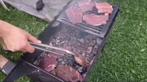 Готовим стейк из говядины на мангале