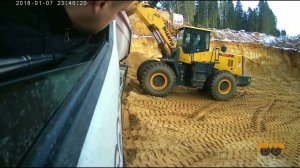 Водители, храни нас Бог!#дальнобойщики #водители #самосвал #вождениегрузовика