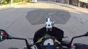Катаемся на Kawasaki ER-6n, обсуждаем страхи новичков мотоциклистов. Катаем по городу