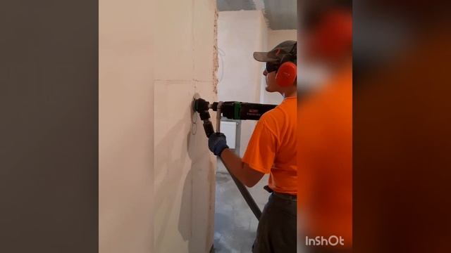 Сверление подрозетников без пыли с пылесосом hilti vc 20u дрелью алмазного бурения айбеншток esd180