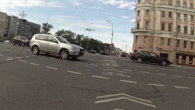 Велодорожка раздора: Плюсы и минусы велополосы на Бульварном кольце