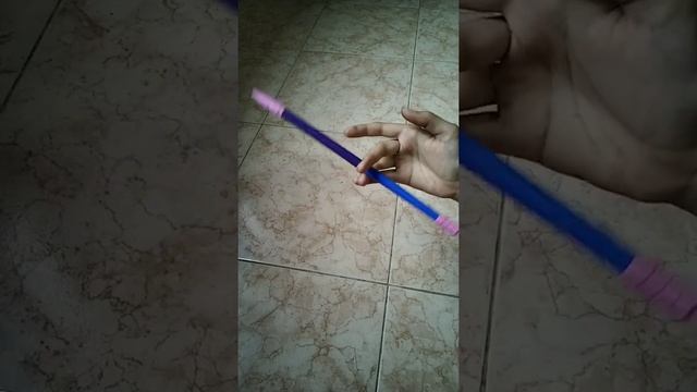 pen spinning-fundamentals: fingerpass reverse