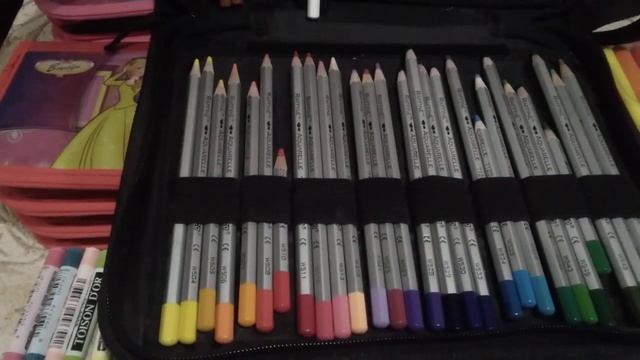 Покупки канцелярии для раскрашивания и рисования. смотреть онлайн