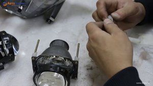 Land Cruiser Prado Установка галогенных линз Hella R на шпильки