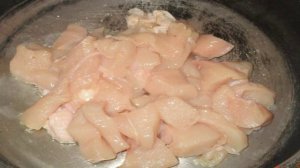 Рагу из куриной грудки с картофелем, помидорами и морковью