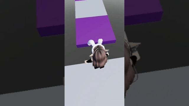 побег от роблокс квин! В ананас смотреть онлайн