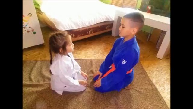 Занятия спортом на самоизоляции.mp4 смотреть онлайн