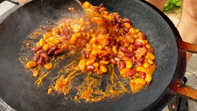 Сытный завтрак с фасолью на Сибирском садже смотреть онлайн