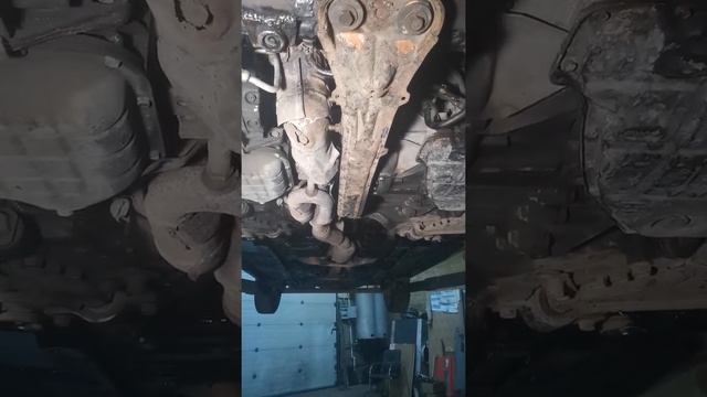 Замена сгнившей передней панели радиатора Ниссан Максима а33 3,0. Дешёвый выход из ситуации смотреть онлайн