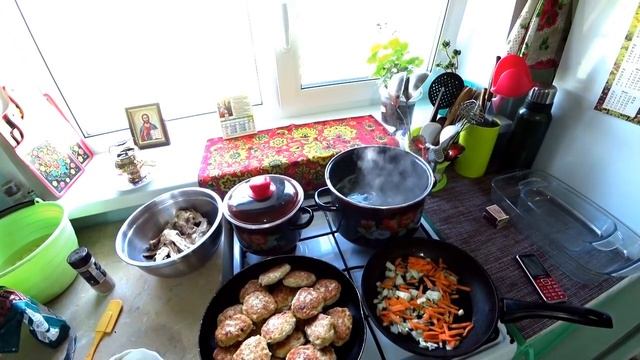 Из одной КУРИЦЫ за 129 рублей! Приготовила ОБЕД на НЕДЕЛЮ для СТУДЕНТА! смотреть онлайн