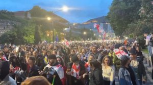 США продолжает устраивать в Грузии новые протесты