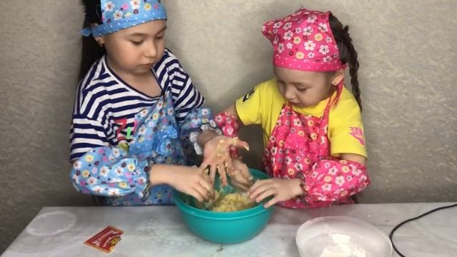 Стеклянное печенье! Сладкие погремушки! Рецепт из тик-тока! ????? смотреть онлайн