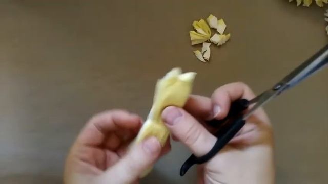 Очень легкий способ сделать ЦВЕТЫ ИЗ САЛФЕТКИ смотреть онлайн