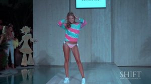 WILDFOX SWIMWEAR 4K _⁄ Summer 2020 Bikini Fashion Show _⁄ Miami Swim Week 2019.mp4