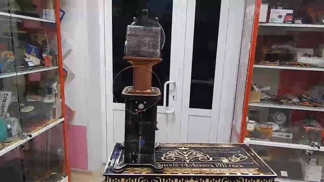 Самодельный вертикальный телевизор с кривым кинескопом из детектора валют собран ! смотреть онлайн