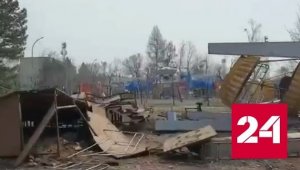 Эпичное падение колеса обозрения в Приморье сняли на видео - Россия 24