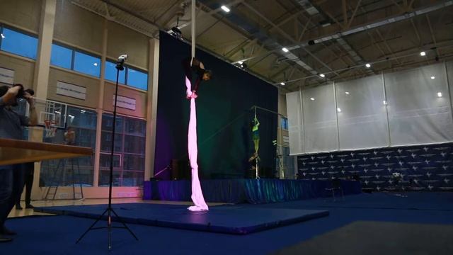 Александра Александрова - Воздушные Полотна смотреть онлайн