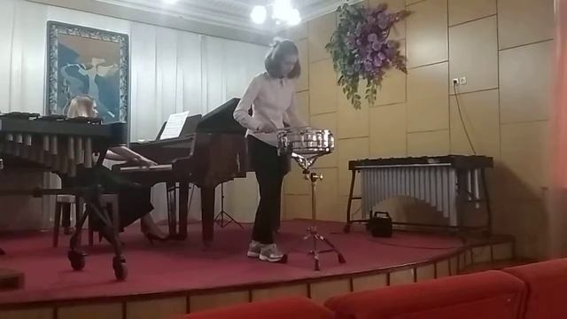 "Девочка и малый барабан". Девочка - Соня Пыжик. смотреть онлайн