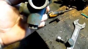 Причины попадания саляры в картер топливного насоса НД 21 2