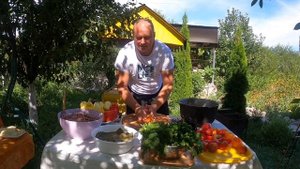 Долма Готовим долму из перца баклажана помидора и виноградных и капустных листьев