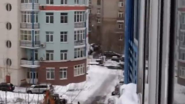 как убирают дворы от снега а Перово смотреть онлайн