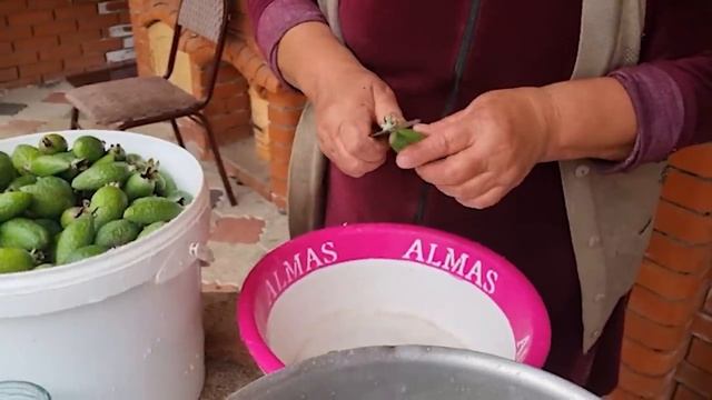 Маринование и приготовление полезного варенья из фейхоа Азербайджанская Кухня Деревенская Кухня