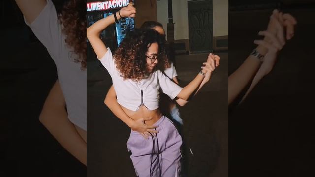 Señorita Shawn Mendez Bachata version DJ Tronky - impro @sophia.adalis @melonito7 смотреть онлайн