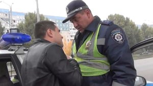 Почему нельзя останавливать съемку по требованию полиции?