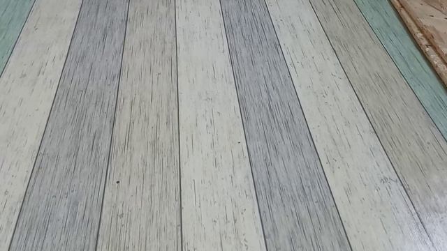 Обои на пол! Стоит ли клеить что стало с полом спустя год! смотреть онлайн