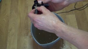 Чистка аквариума . Как  почистить внутренний фильтр-помпу ..