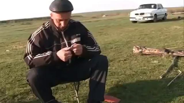 Супер Ловля карася на поплавочную удочку, рыбалка на карася смотреть онлайн