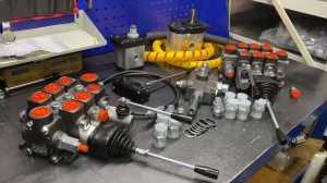 Комплект гидрораспределителей на экскаватор с отвалом на базе ЮМЗ. 3РС100+3РС100 и плавающий 1р80