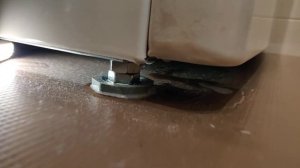 Стиральная машина LG AI DD F2T9HS9B протечка