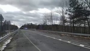 Беларуские пограничники установили такие билборд на границе с Украиной.