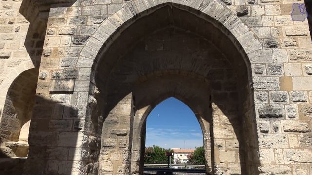One day in Aigues-Mortes [4K], Southern France (videoturysta.eu) смотреть онлайн