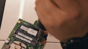 HP DV6-4000 DA0LX6MB6I0 включается и сразу выключается, ремонт за 1 минуту