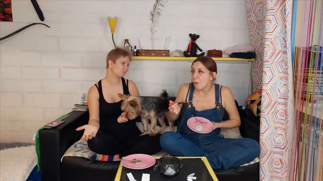 ПОПРОБУЙ СЪЕСТЬ еду РАНДОМНЫМ ПРЕДМЕТОМ! *ЧЕЛЛЕНДЖ с ЕДОЙ!*