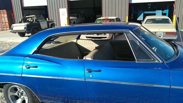 68 Chevy Impala four door hardtop at Old Car Revival смотреть онлайн