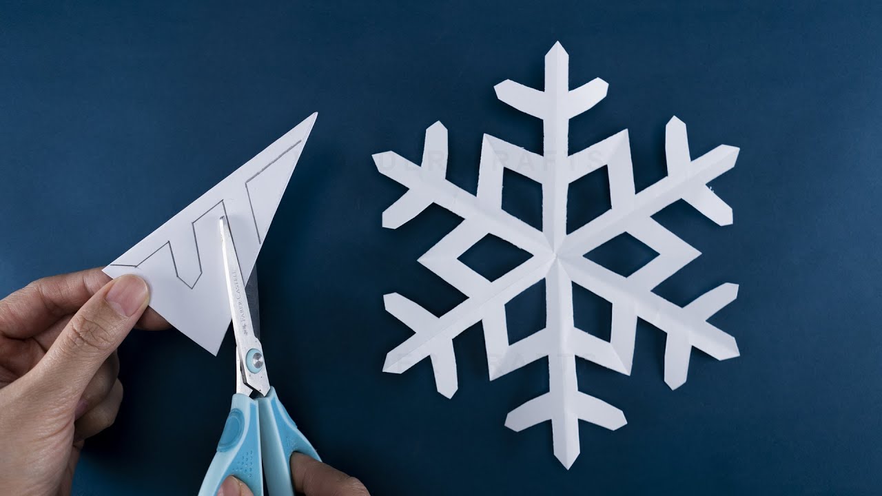 Бумажные снежинки #02 - Простые бумажные снежинки - Как сделать снежинки из бумаги