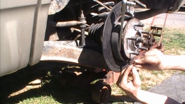 Emergency Brakes repair 2002-2010 Ford explorer / Mountaineer- Easer than you think. смотреть онлайн