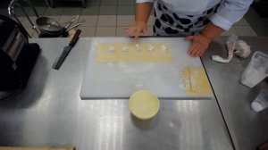 Равиоли с соусом песто