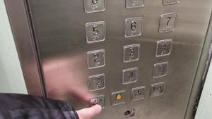 Как остановить грузовой лифт для погрузки